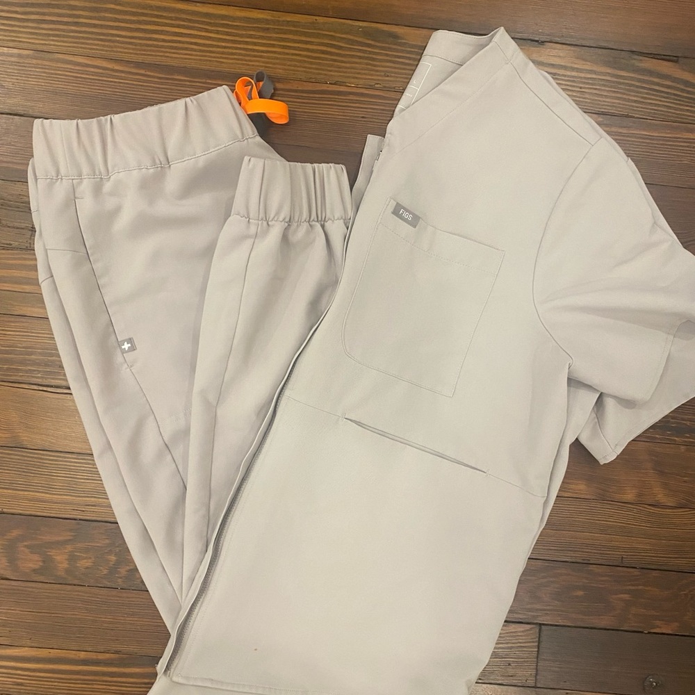Figs Slate scrub set
